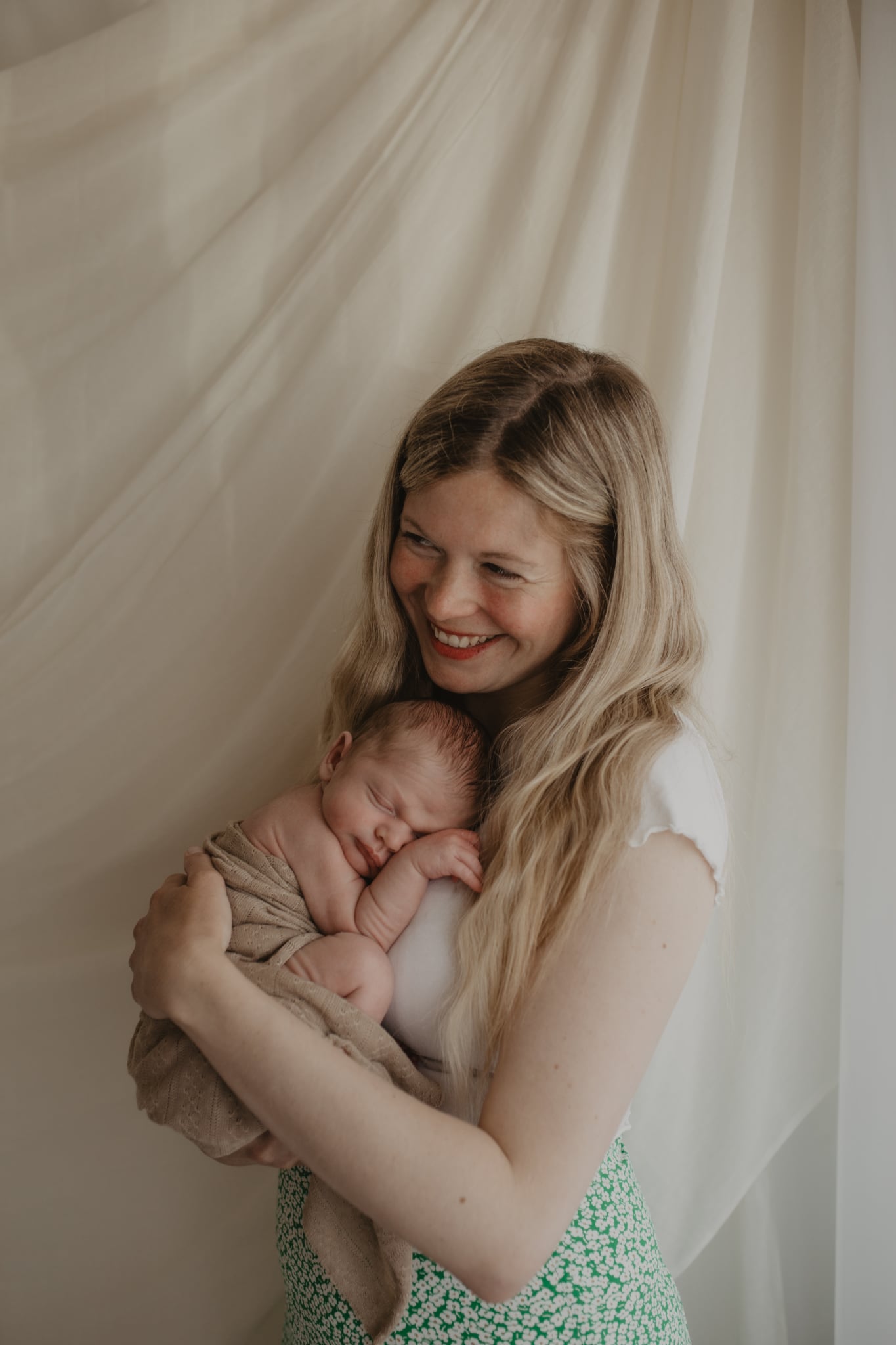 538F8722 625A 43D2 Bd16 3376F8089945 